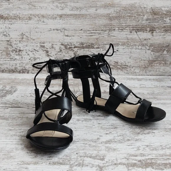 Like New Nine West Black Gladiator Sandal - Picture 4 of 14